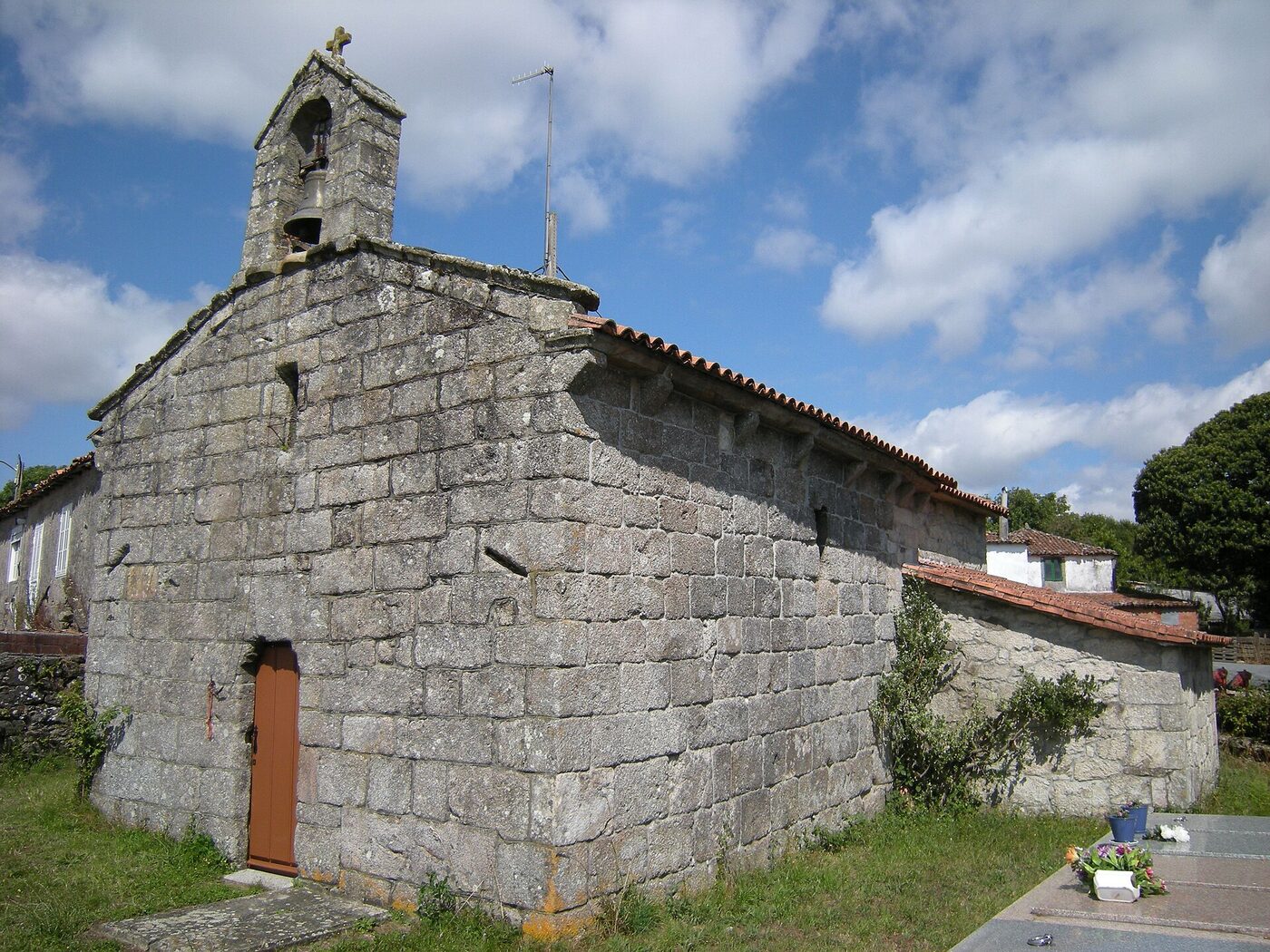 Igrexa de Santa María do Bispo en Monterroso