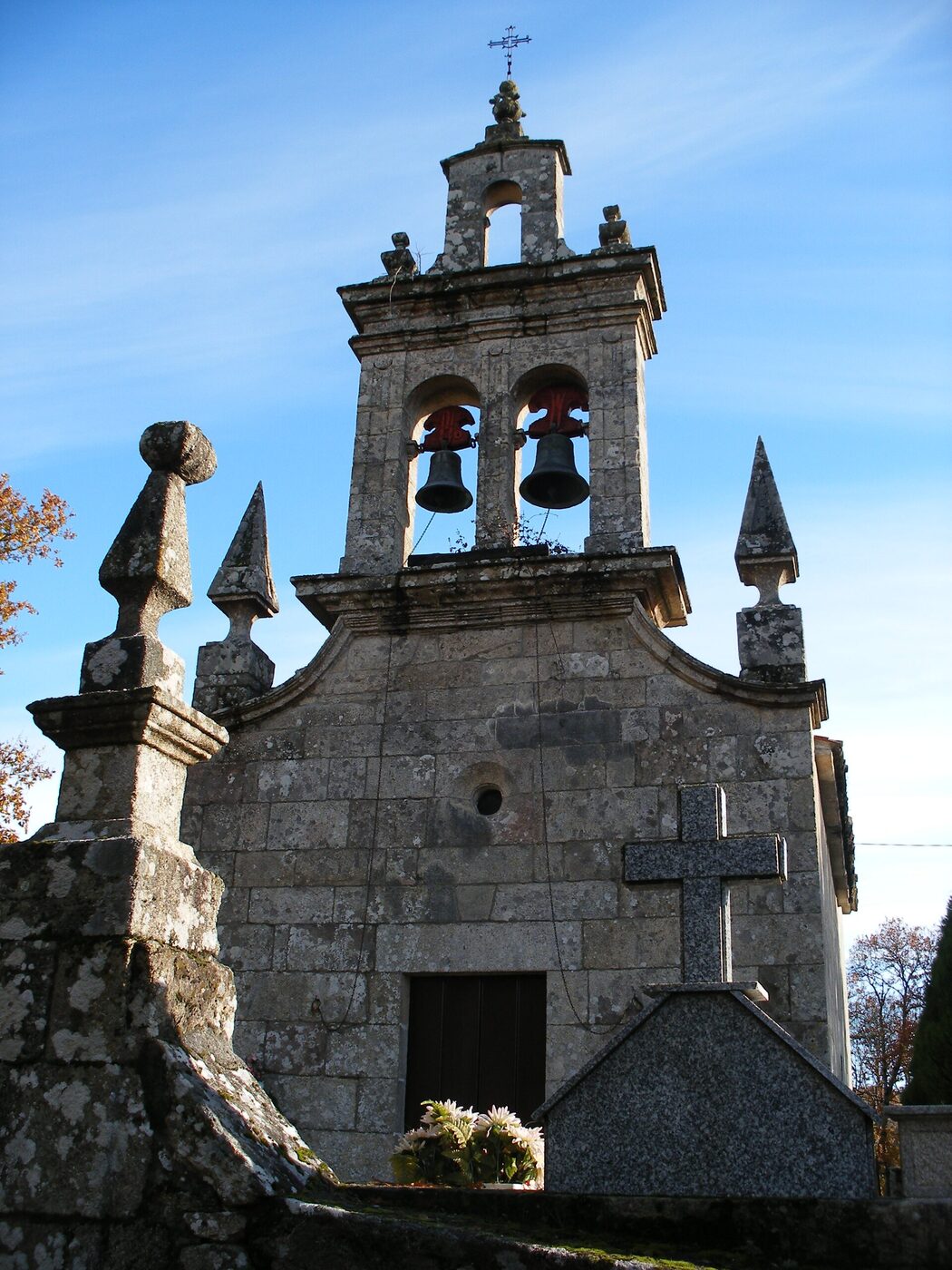 Igrexa de Santo André de Sirgal en Monterroso
