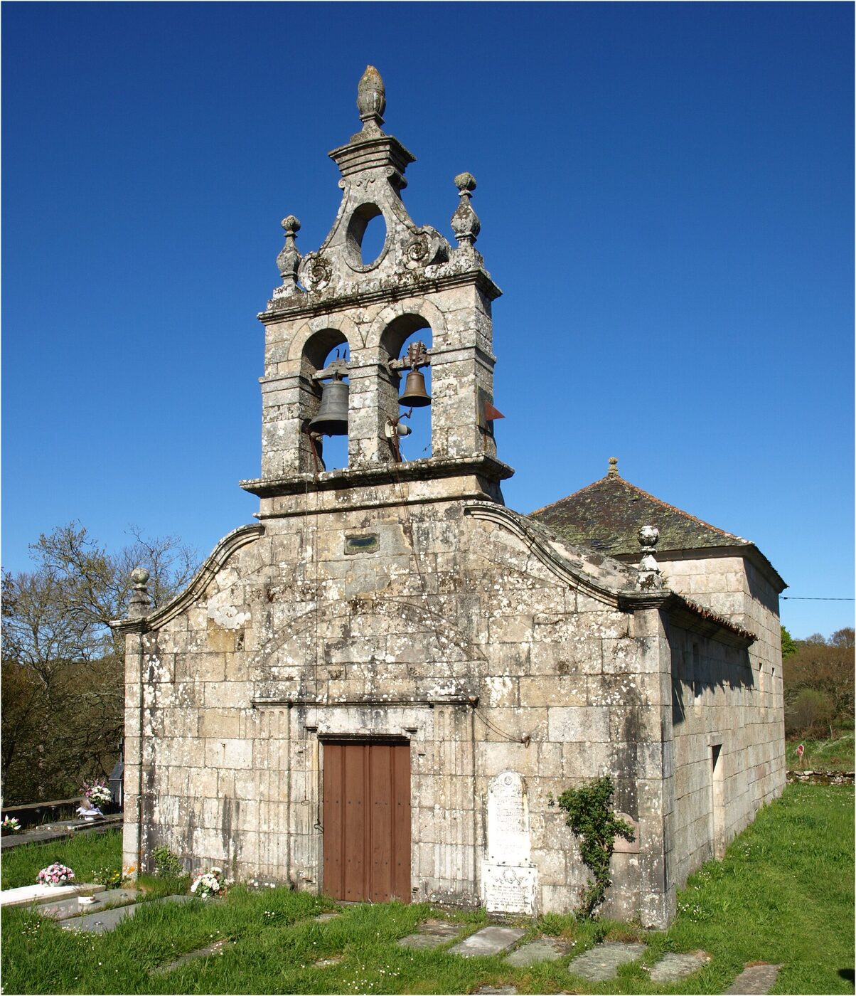 Igrexa de Santa María de Arada en Monterroso