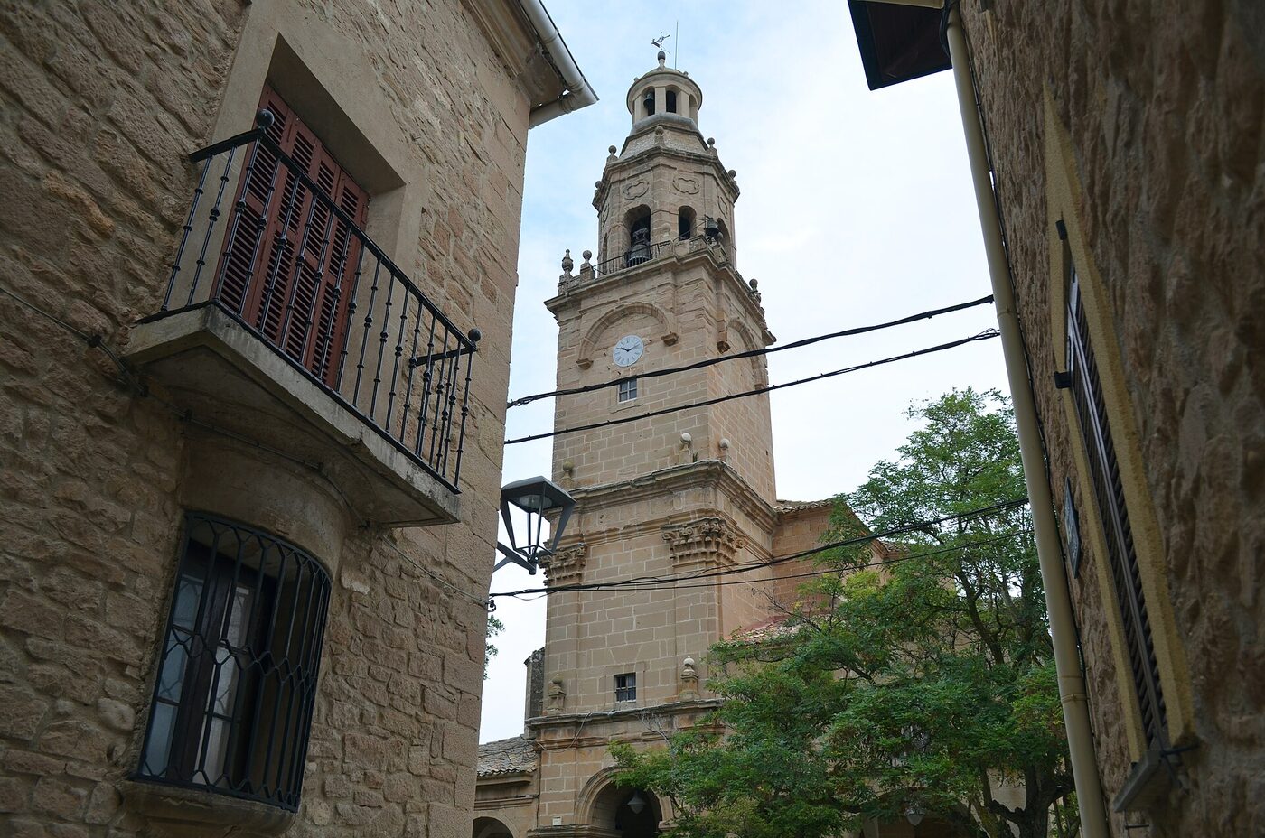 Iglesia de San Emeterio y San Celedonio en Dicastillo