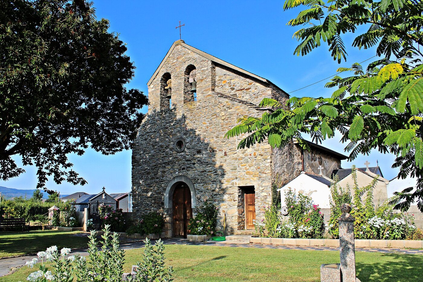 Iglesia de San Juan Bautista de Horta en Corullón