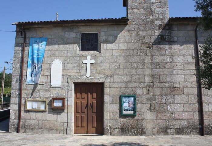 Igrexa de Santa Baia de Dena