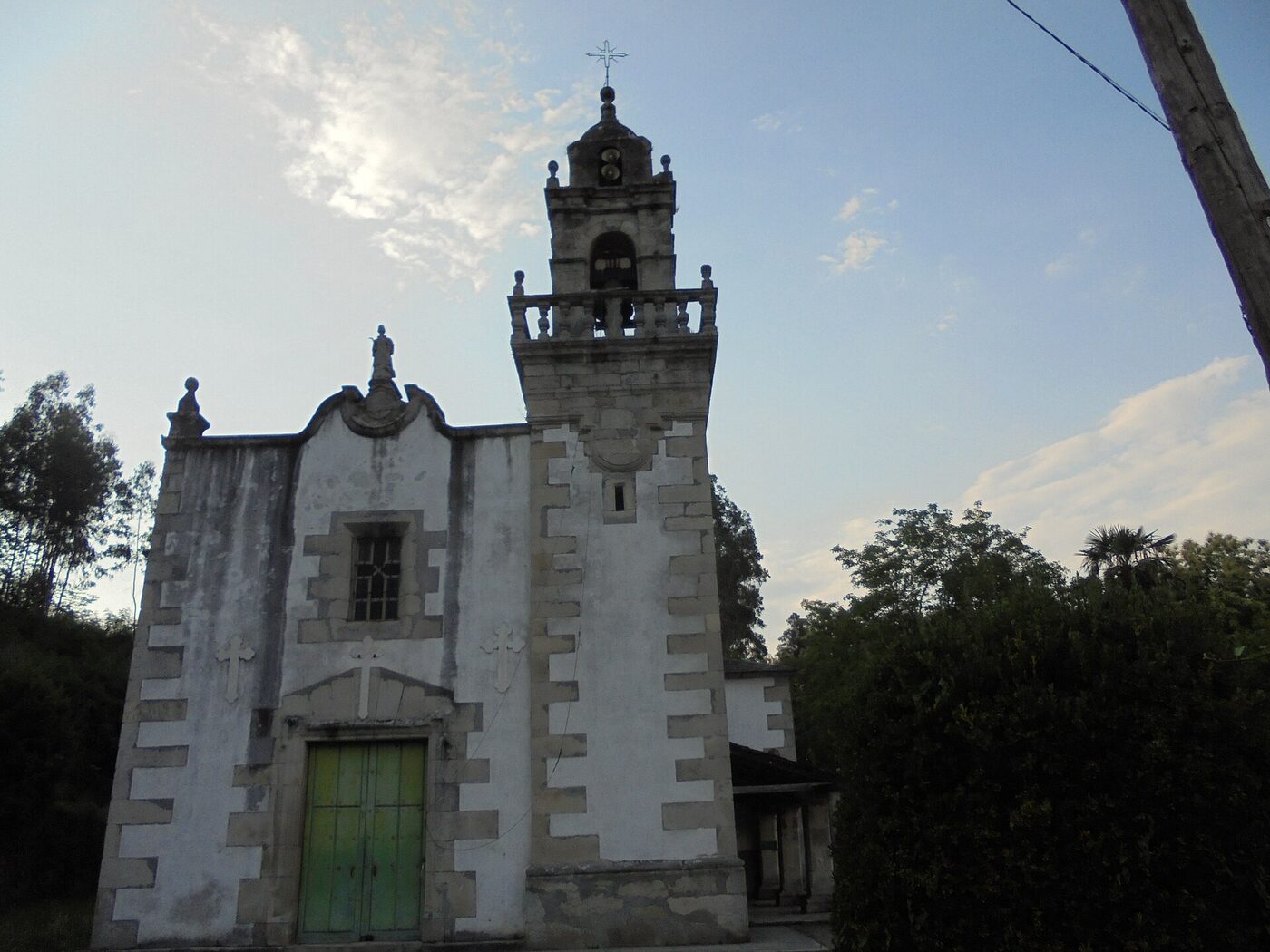 Igrexa de San Vicente de Lagoa en Alfoz do Castrodouro