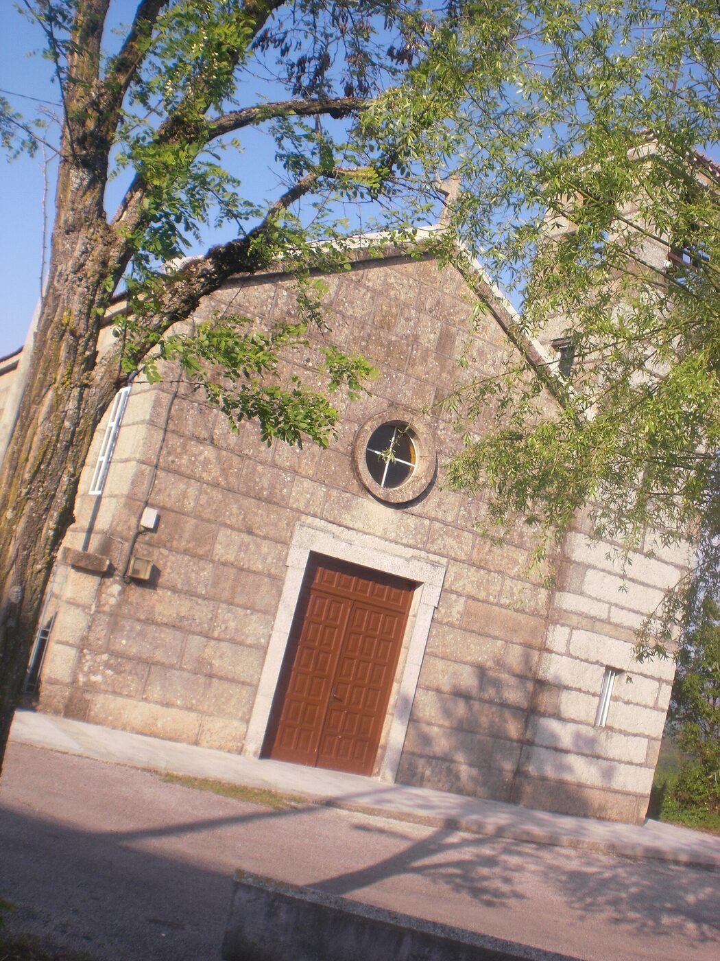 Igrexa de Santa María de Foncuberta en Maceda