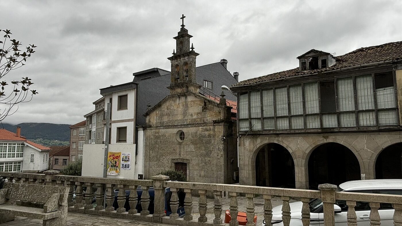 Capela da Virxe das Neves de Maceda en Maceda
