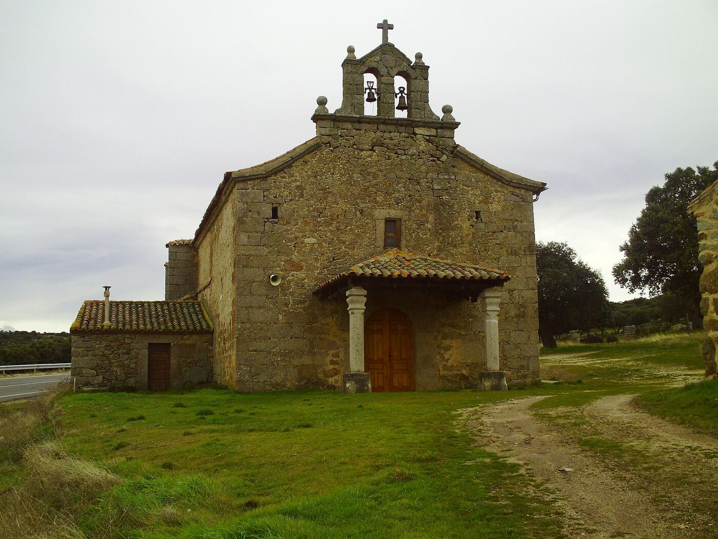 Ermita de Santa María del Espino en Gallegos de Sobrinos