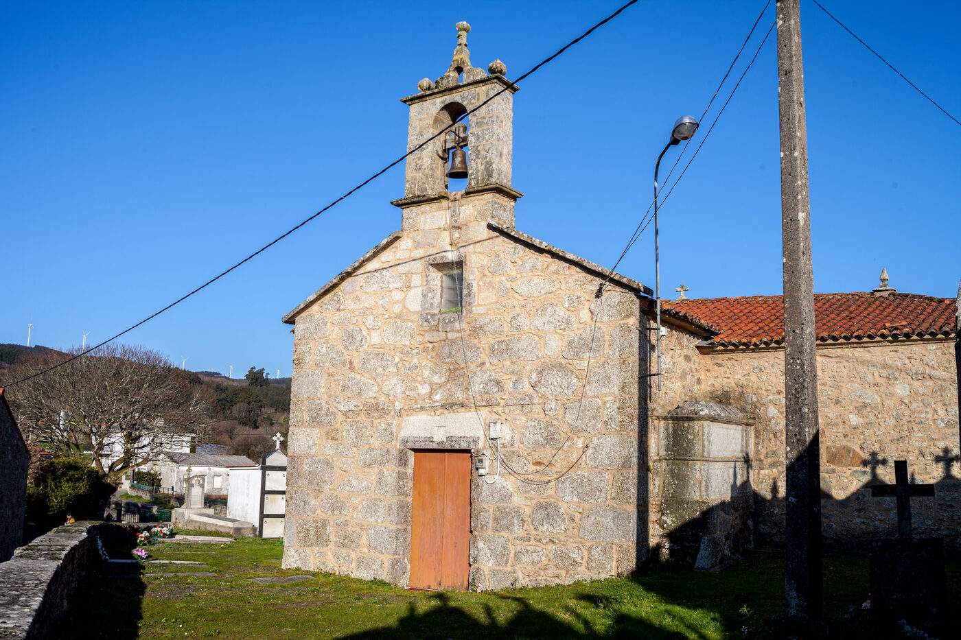 Igrexa de Santiago de Xubial en Melide
