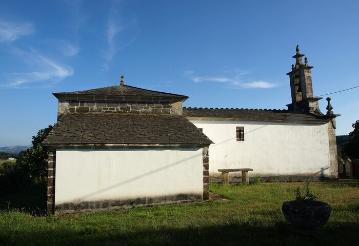 Igrexa de San Xulián de Caborrecelle