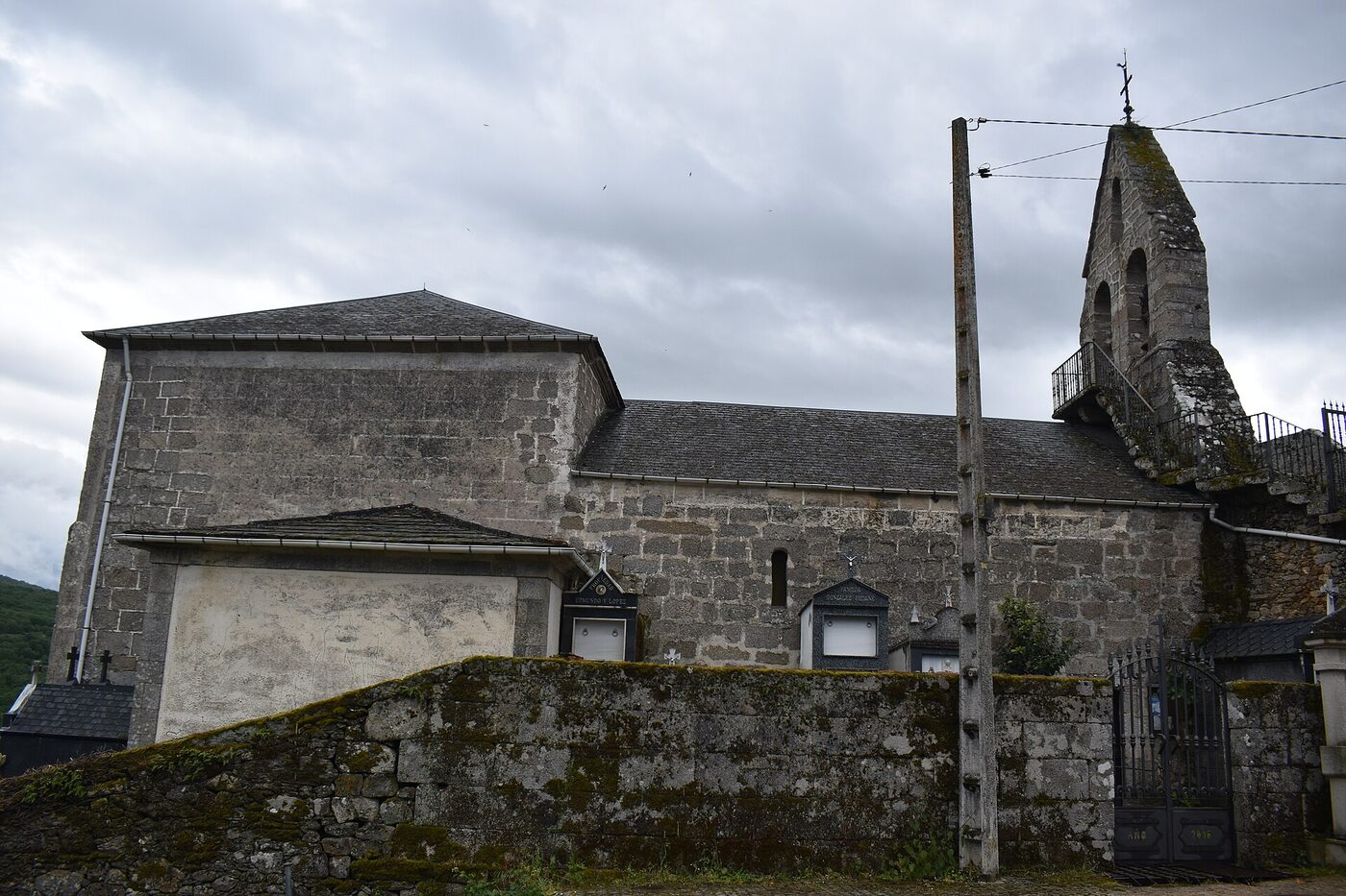 Igrexa de Santa María do Bolo en O Bolo