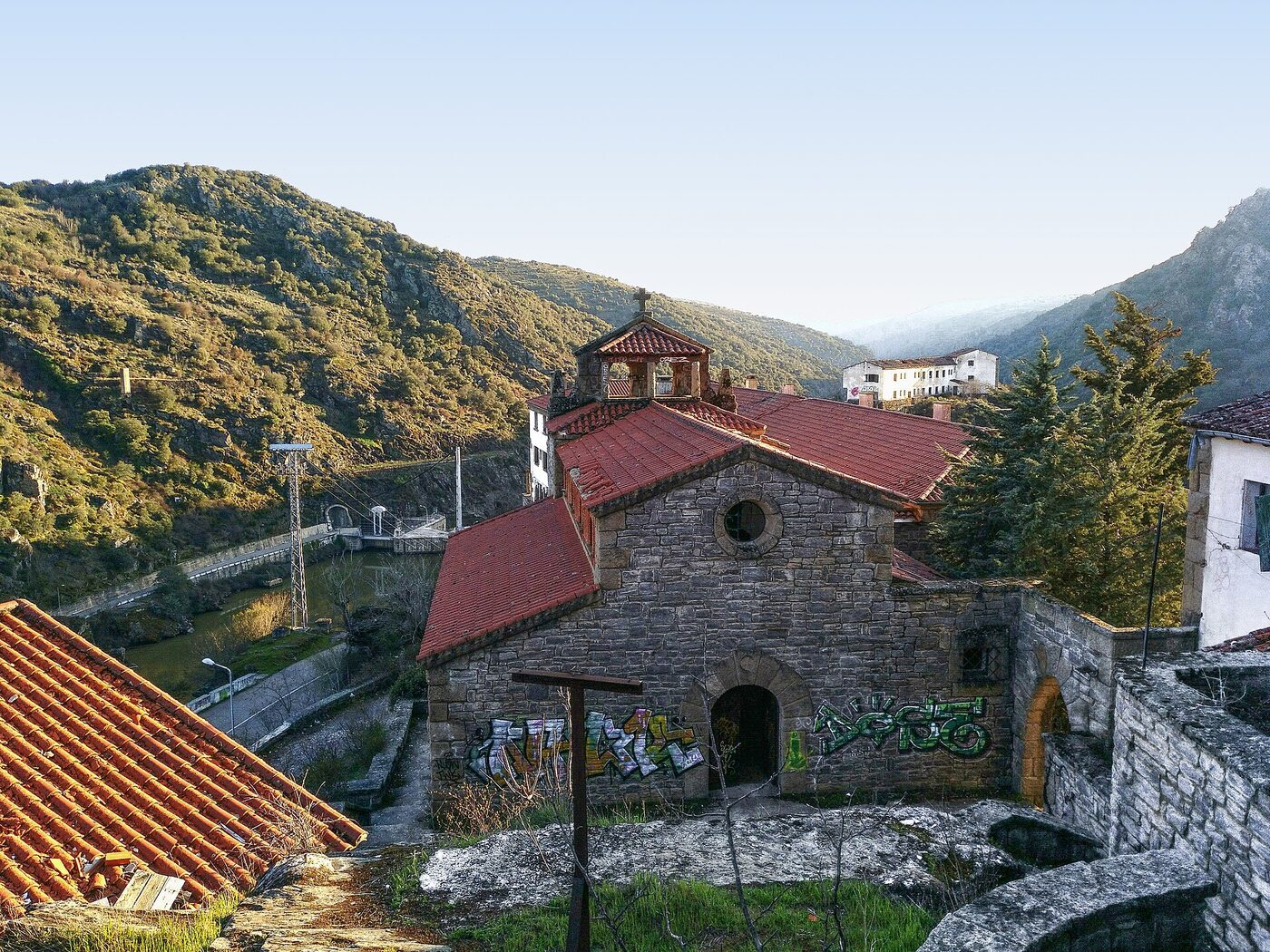Iglesia de Salto de Castro en Fonfría
