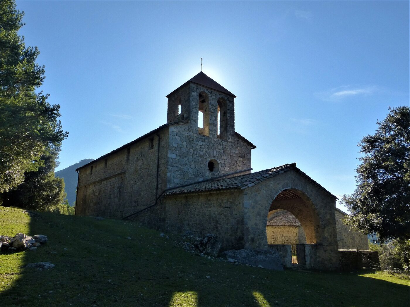 Sant Grau d'Entreperes en Sales de Llierca