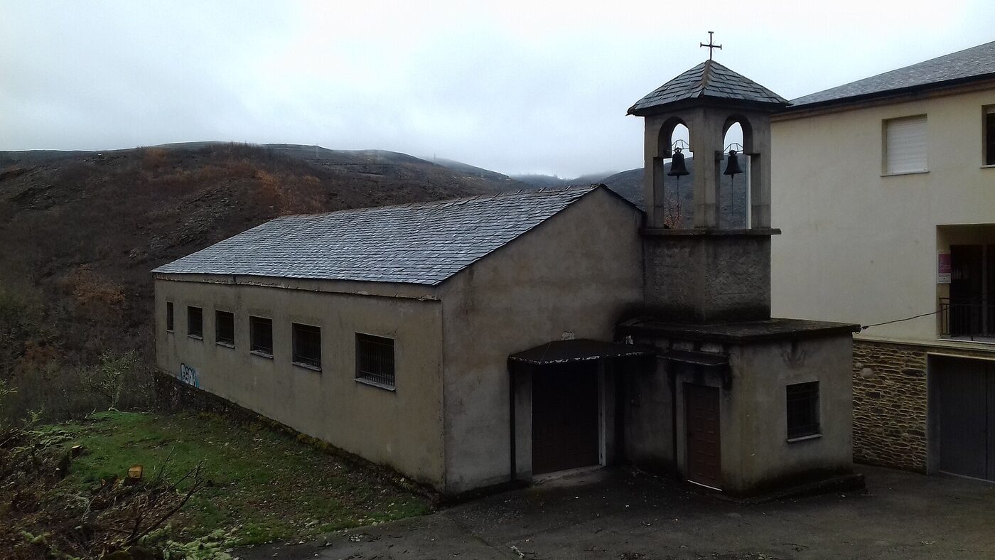 Igrexa Nova de San Martiño de Pías en Pías