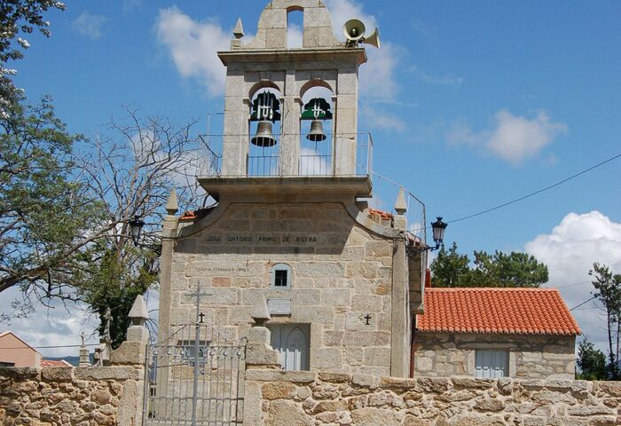 Igrexa de San Martiño de Currás