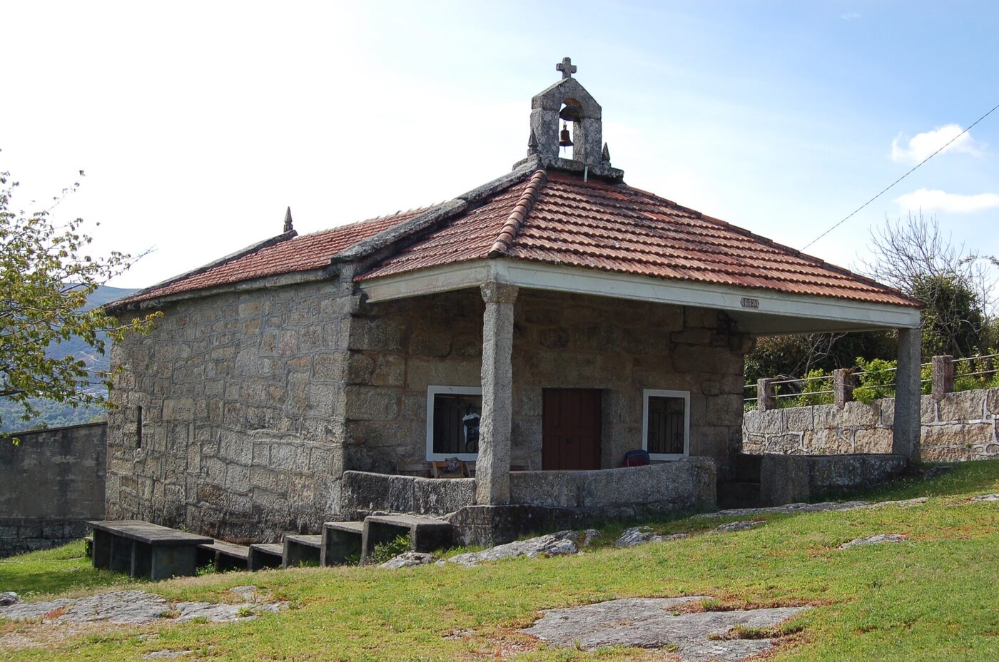 Capela de San Vicenzo en Avión