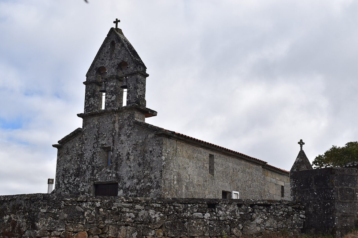 Igrexa de Santa María de Pexeiros en Os Blancos