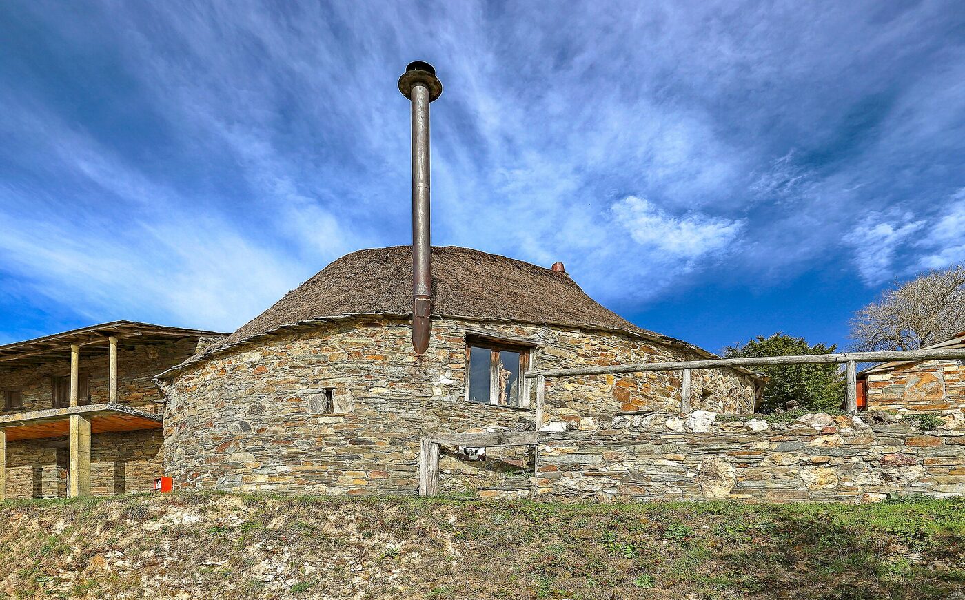 Igrexa de San Lourenzo de Canteixeira en Balboa