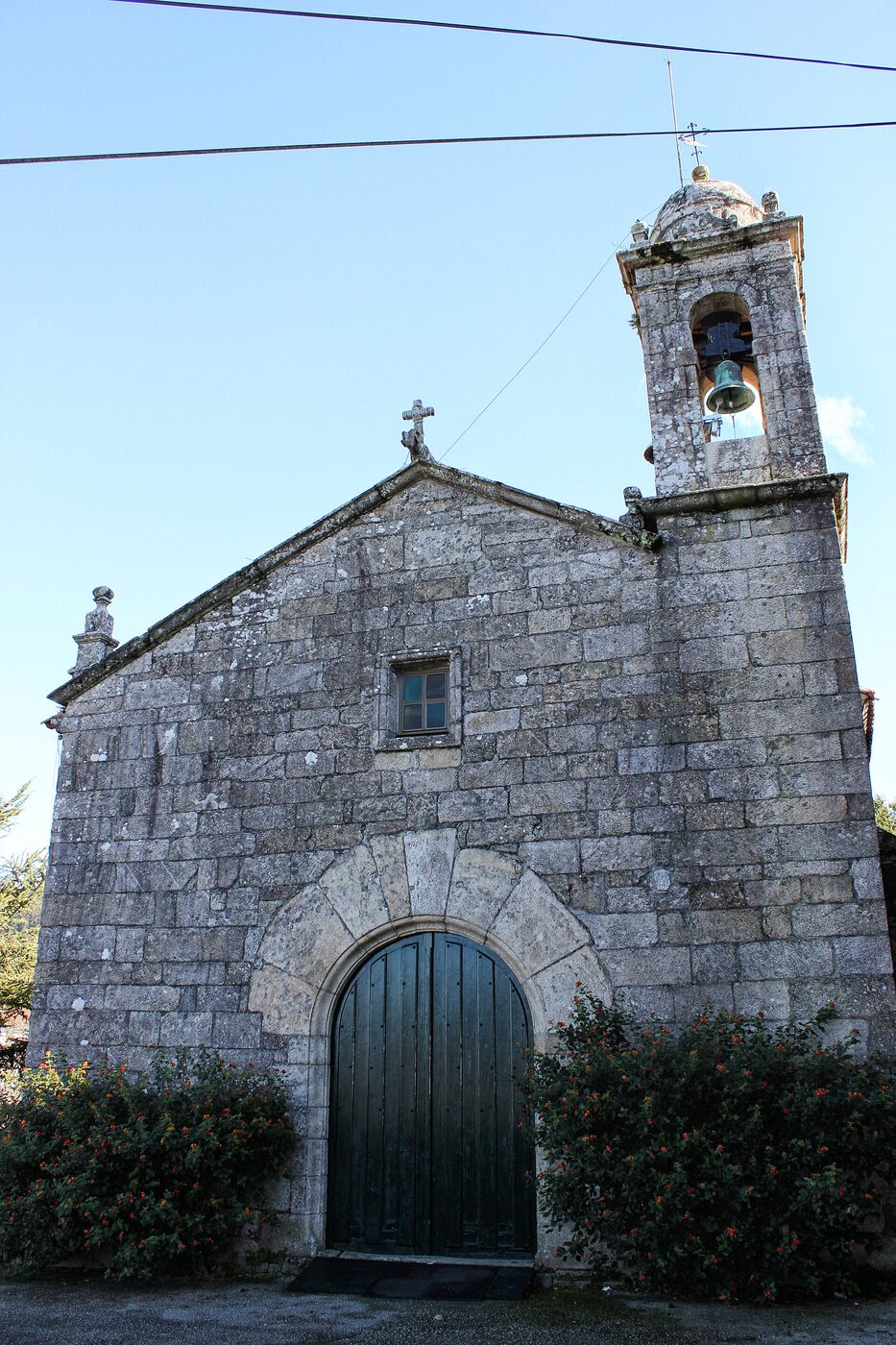 Igrexa de San Xián de Marín en Marín