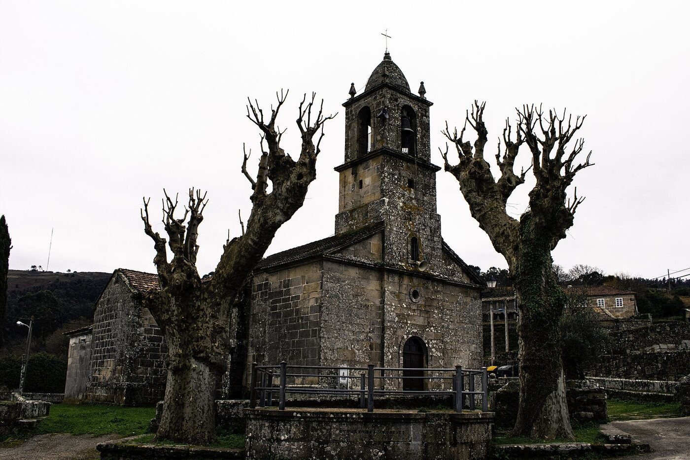 Igrexa de Santa María de Ardán en Marín