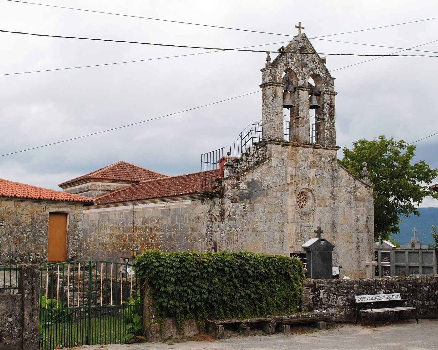 Igrexa de Santa María da Barra en Coles