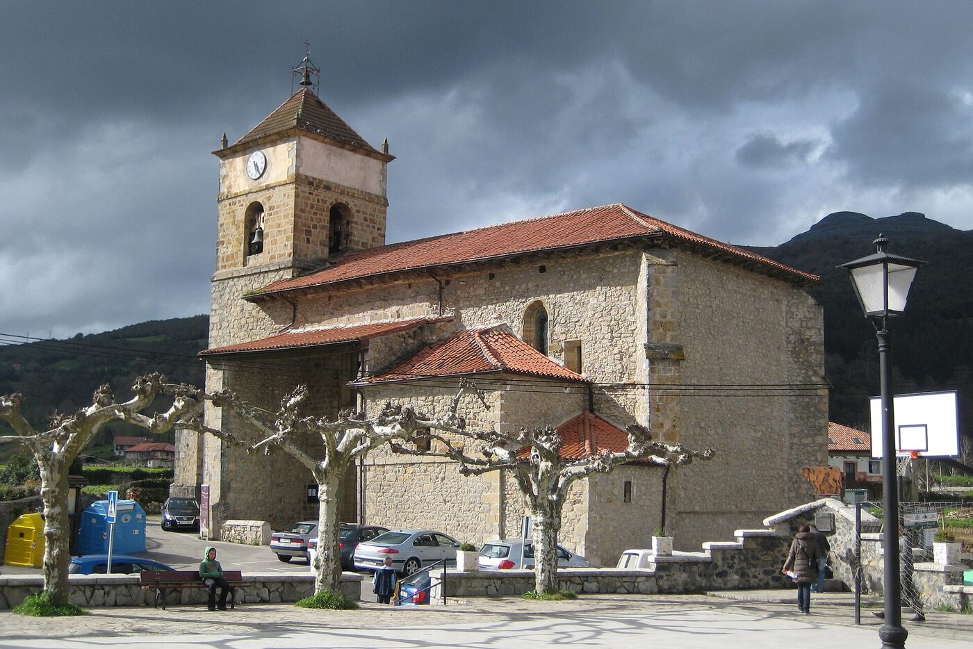 Iglesia de San Miguel de Ogarrio en Ruesga