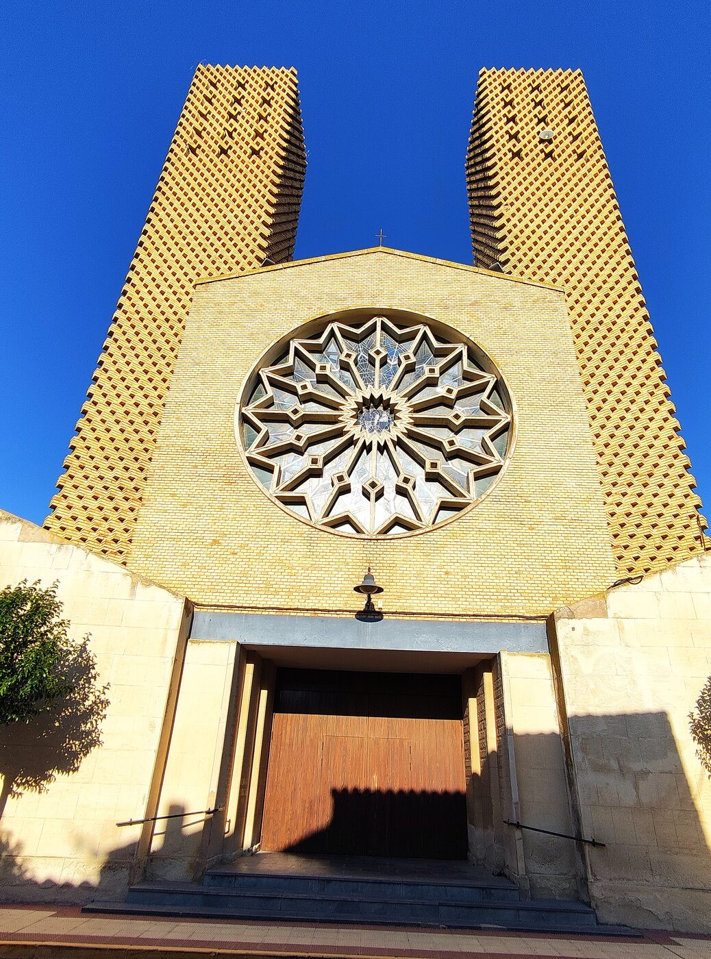 Iglesia parroquial de San Miguel Arcángel en Cadreita