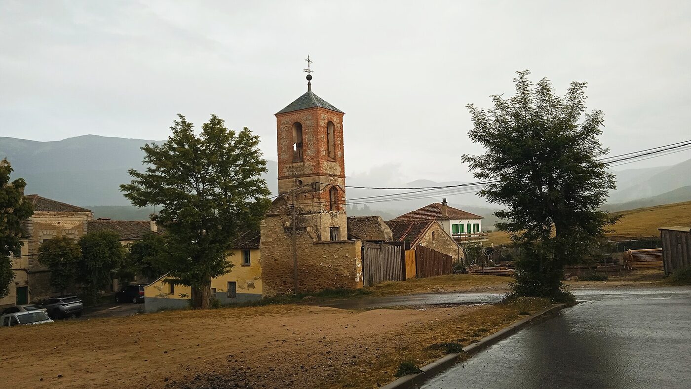 Iglesia antigua de Balsaín en Real Sitio de San Ildefonso