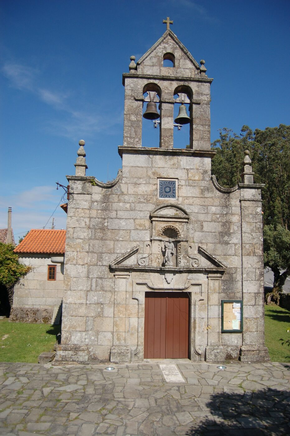 Igrexa de San Xoán de Leiro en Ribadumia