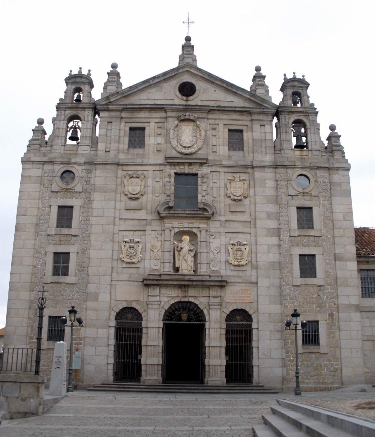 Basílica y casa natal de Santa Teresa de Jesús en Ávila