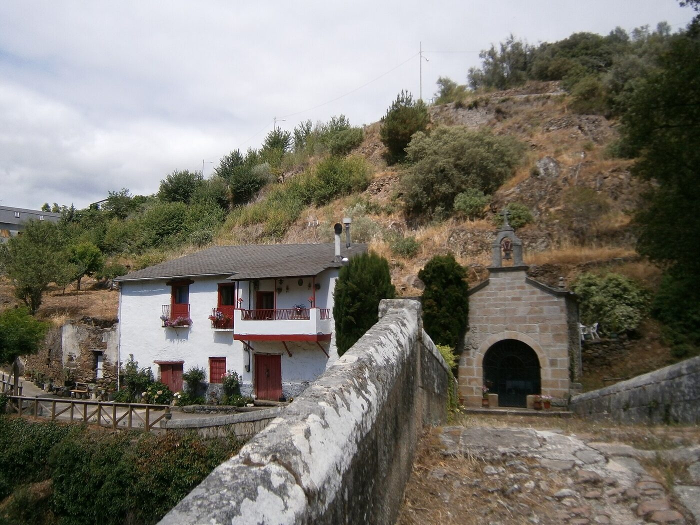 Capela da Nosa Señora das Ermidas de Portomourisco en Petín
