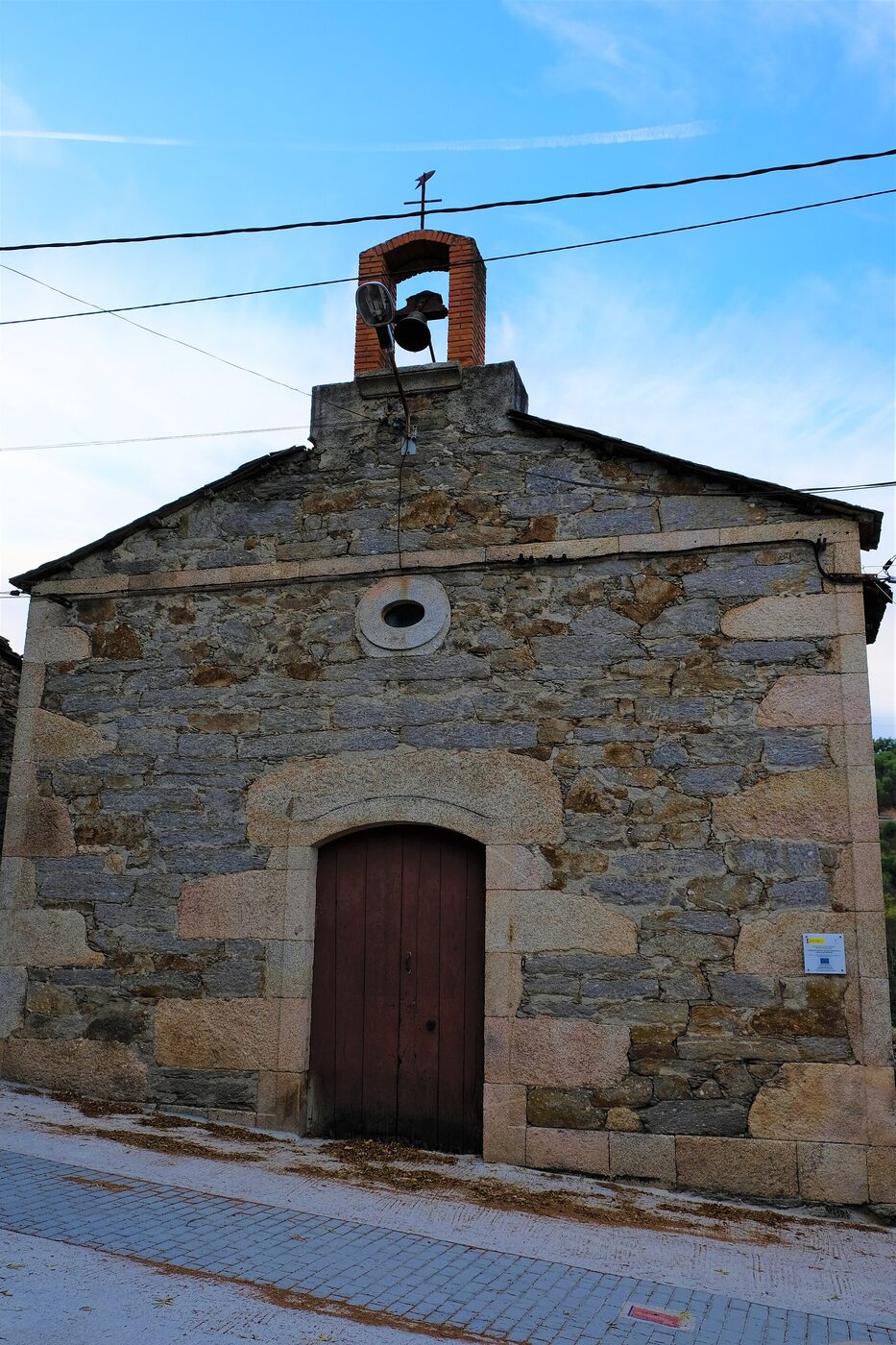 Capela de Santa Bárbara de Freixido de Arriba en Larouco