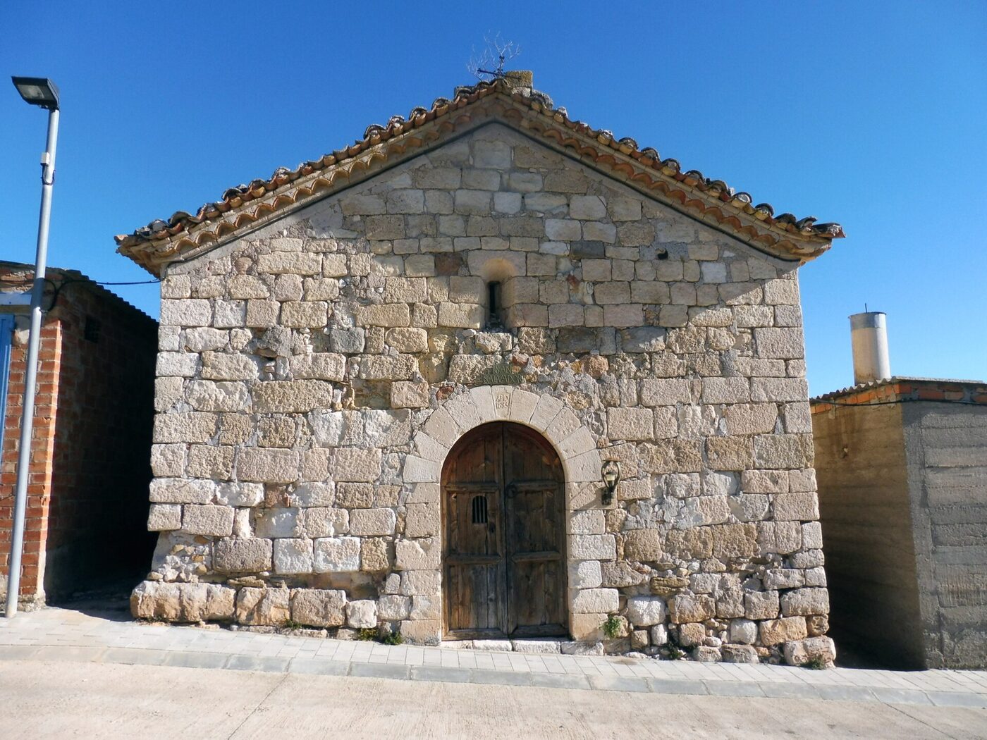 Sant Salvador en les Avellanes i Santa Linya