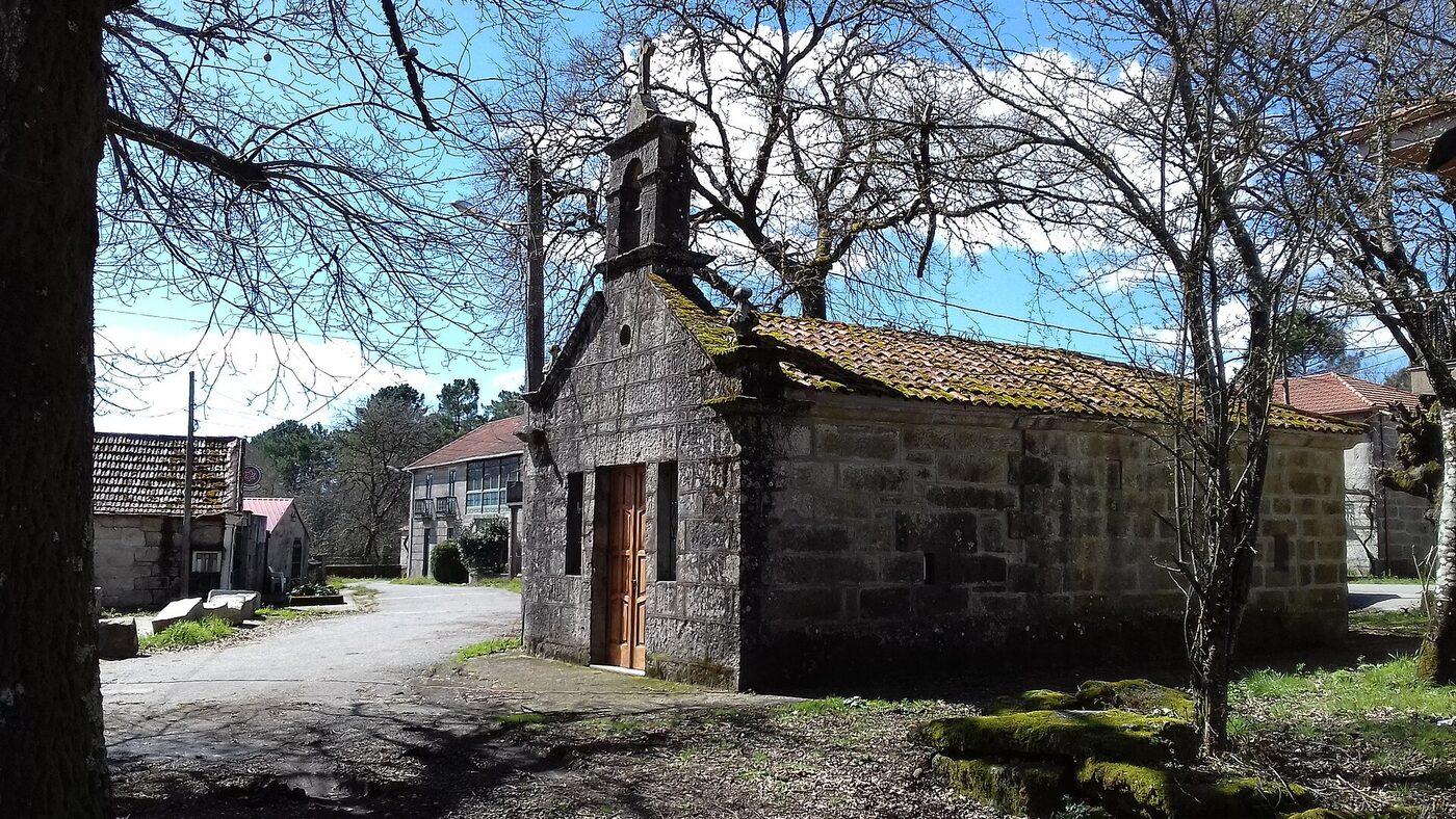 Capela de Santo Antonio do Tellado de San Cosmede en O Irixo