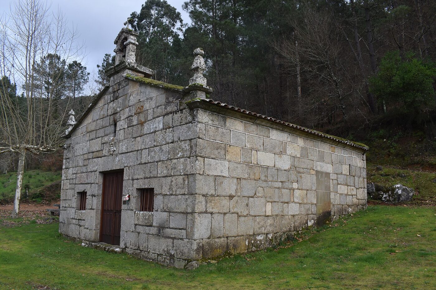 Capela de San Bartolomeu de Xinzo de Deva en Pontedeva