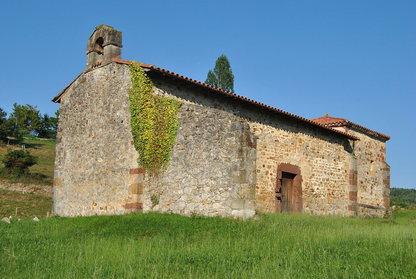 Ermita de San Esteban en Camargo