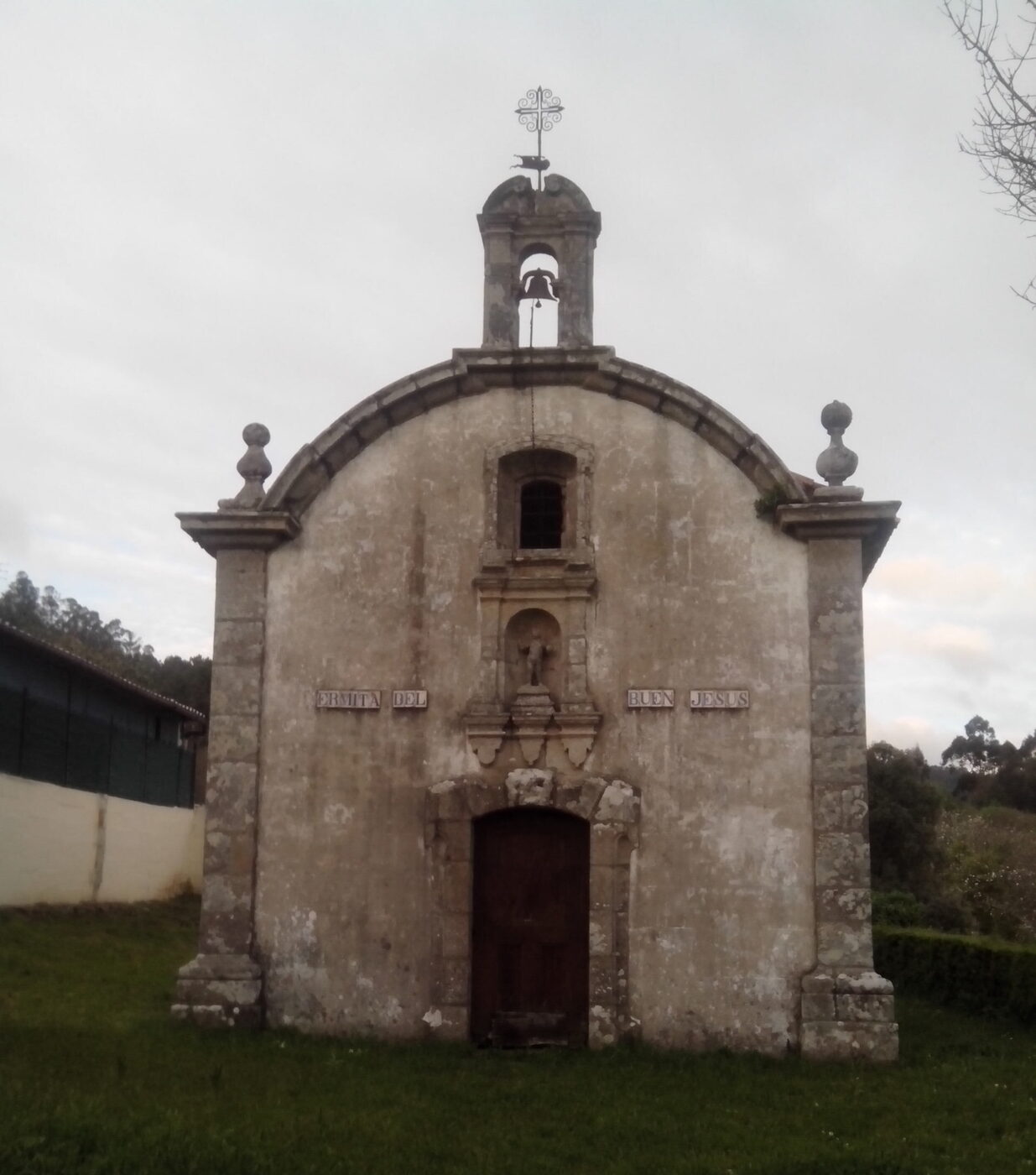 Capela do Bo Xesús do Pudrical en Cabanas