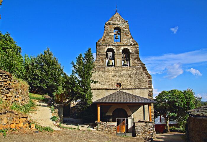 Iglesia de Santa María de Anllares del Sil