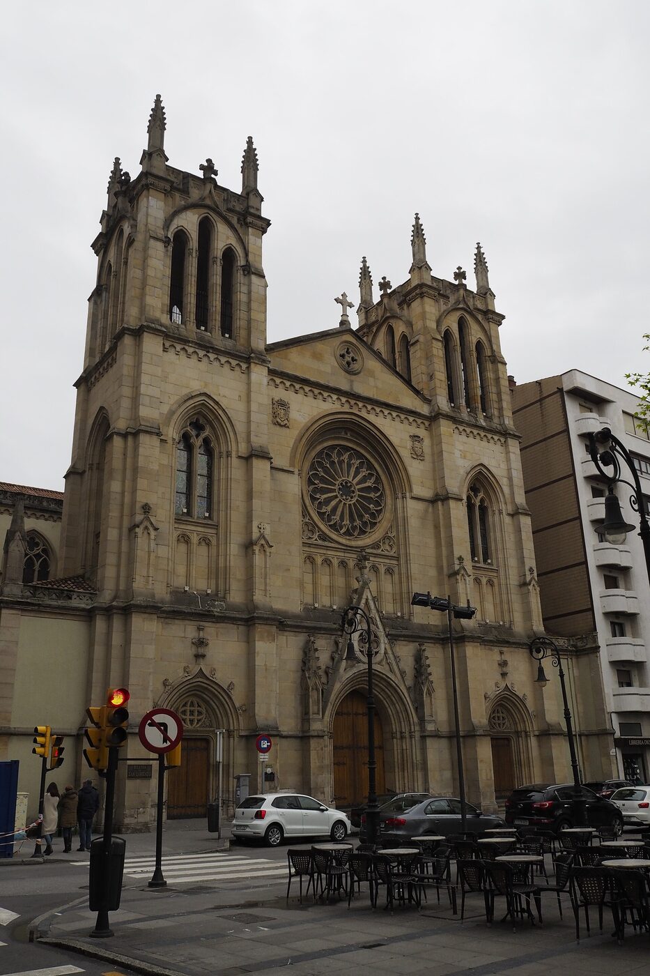 Iglesia de San Lorenzo en Gijón