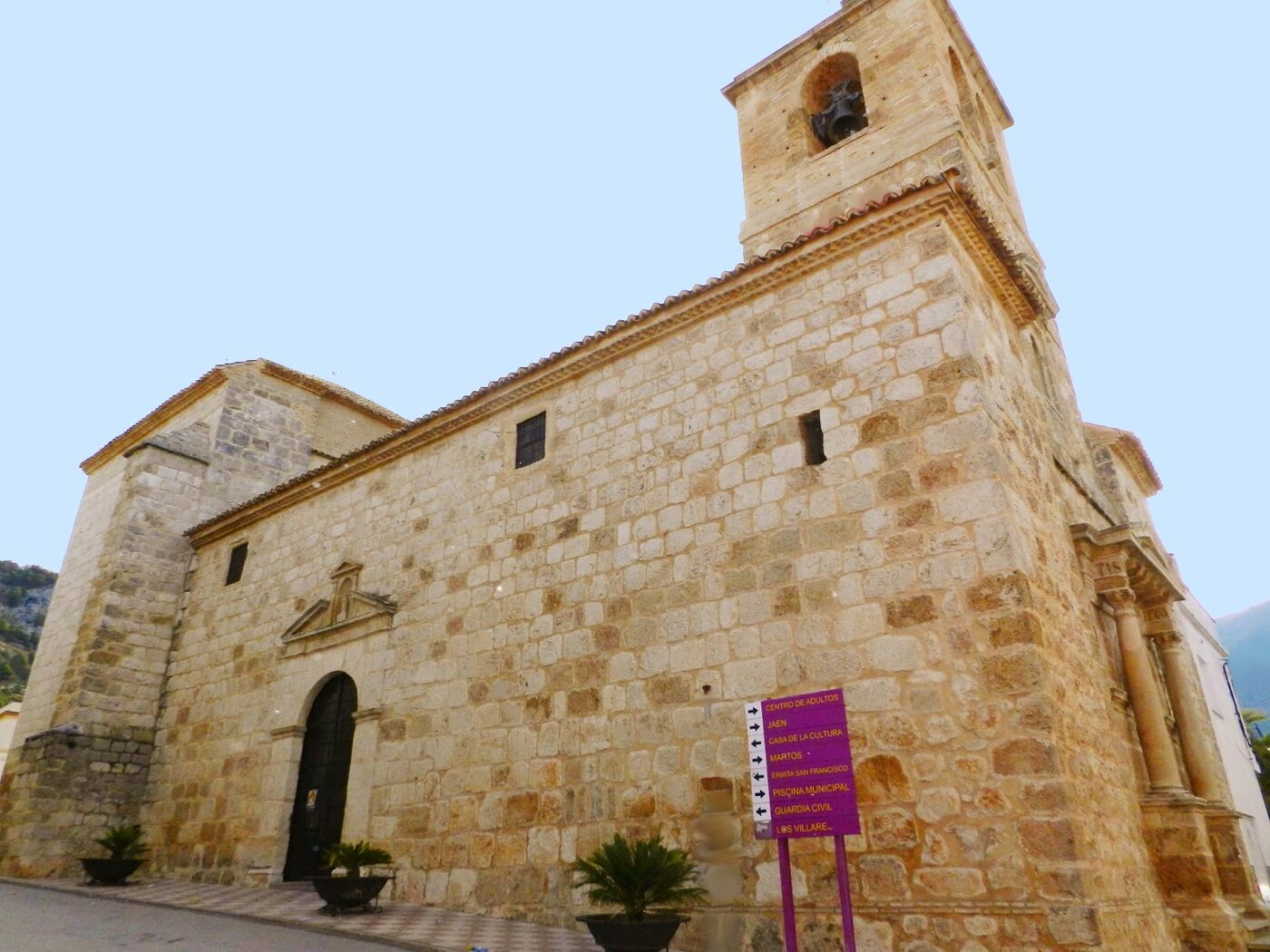 Iglesia de la Natividad de Nuestra Señora en Jamilena