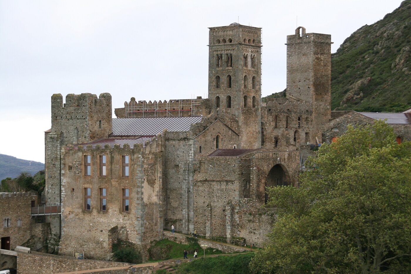 Monestir de Sant Pere de Rodes en el Port de la Selva