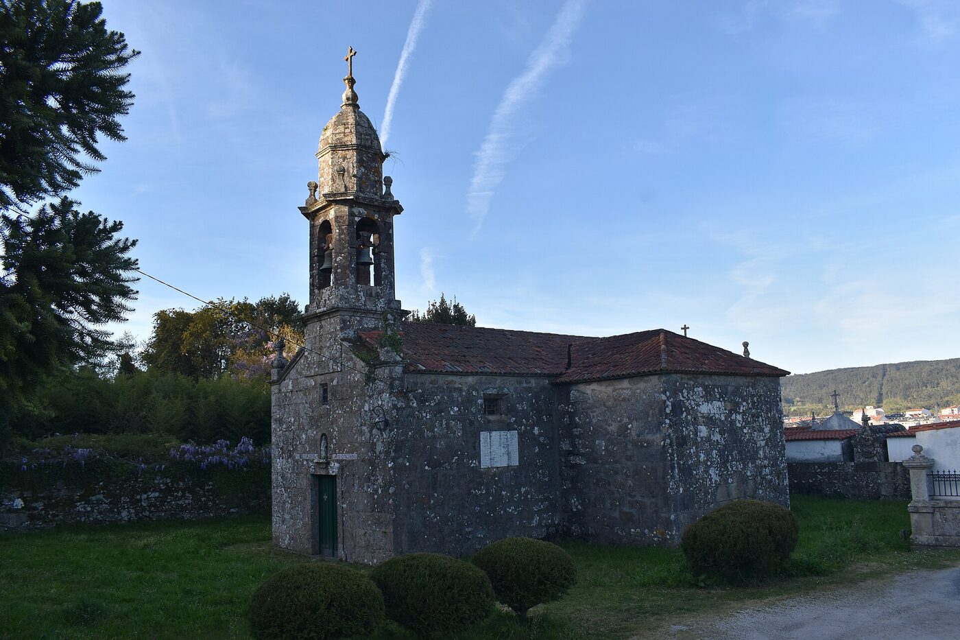 Igrexa de San Xián de Negreira en Negreira