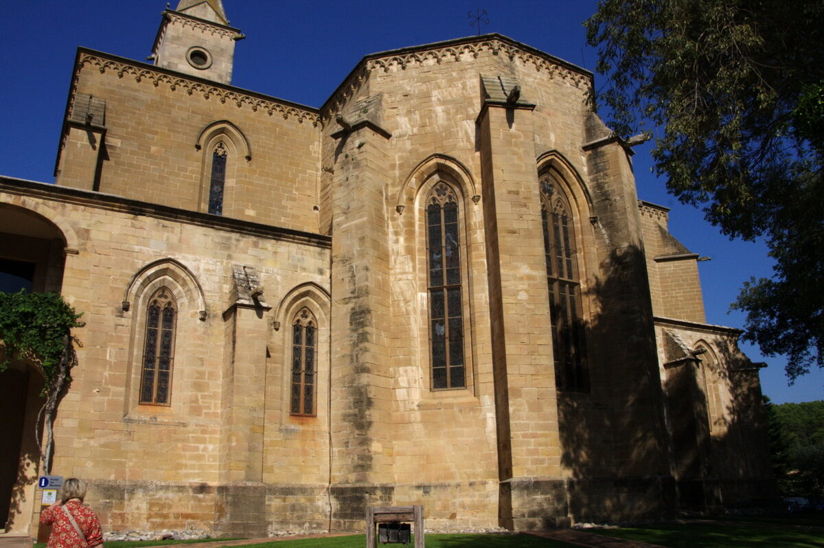 Monestir de Santa Maria de Bellpuig de les Avellanes en Os de Balaguer