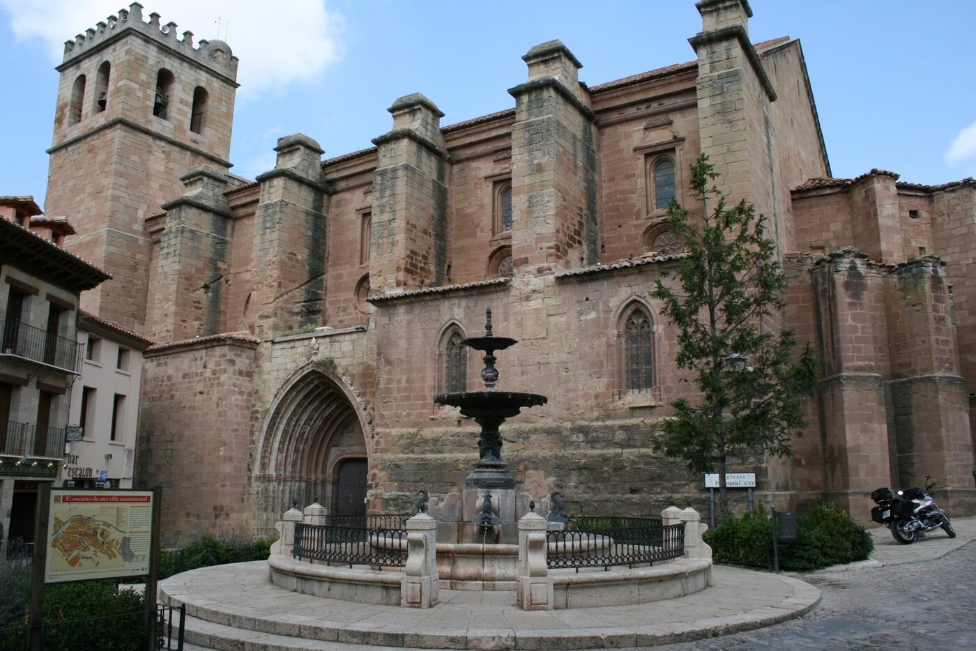 Ex-colegiata de Santa María en Mora de Rubielos