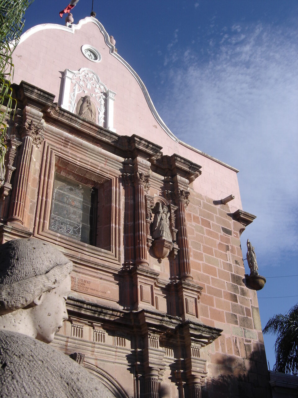 Parroquia de Santiago Apostol en Ameca