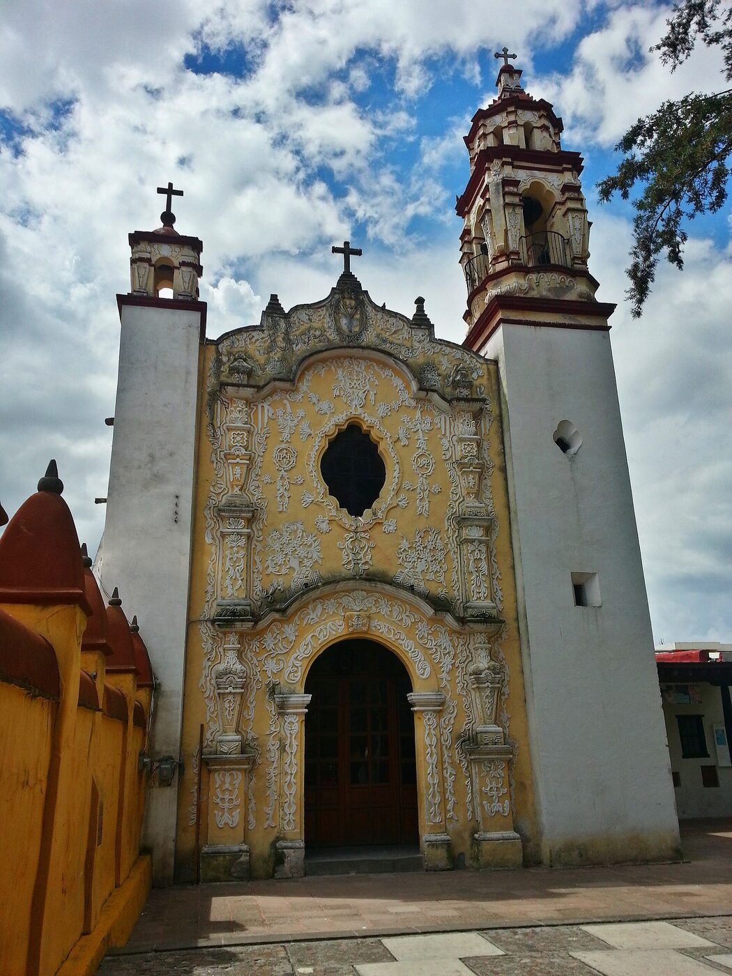 Parroquia de San Miguel Arcangel en San Miguel Zinacantepec